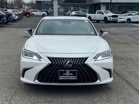 Used 2023 Lexus ES 350 w/ Premium Package image 2