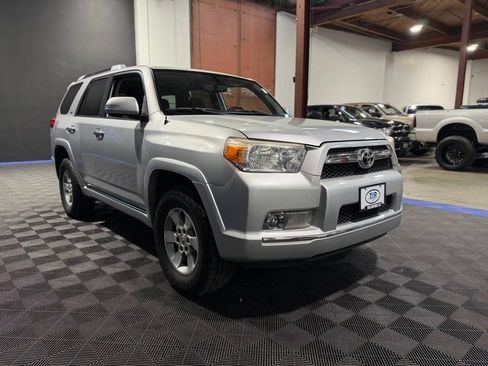 Used 2011 Toyota 4Runner SR5 w/ Convenience Pkg AWD/4WD image 6