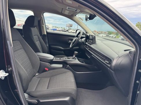 Certified 2025 Honda HR-V LX image 17