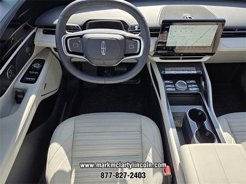 New 2026 Lincoln Nautilus Reserve w/ Jet Appearance Package image 9