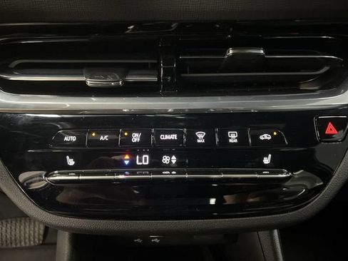 Used 2025 Buick Envista Avenir FWD image 17