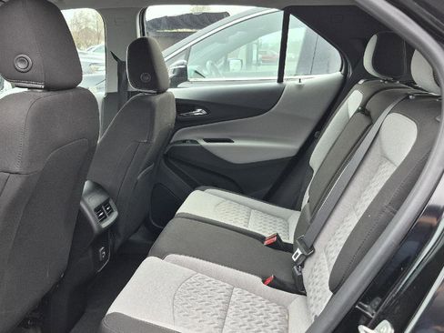 Used 2022 Chevrolet Equinox LS image 7