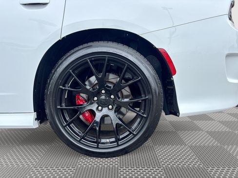 Used 2019 Dodge Charger Scat Pack w/ Plus Group RWD image 29