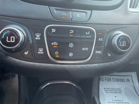 Used 2024 Chevrolet Malibu LT FWD image 28