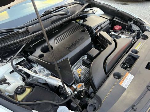 Used 2017 Nissan Altima 2.5 SR w/ Midnight Edition Package FWD image 18