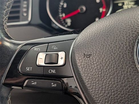 Used 2016 Volkswagen Jetta Sport image 23
