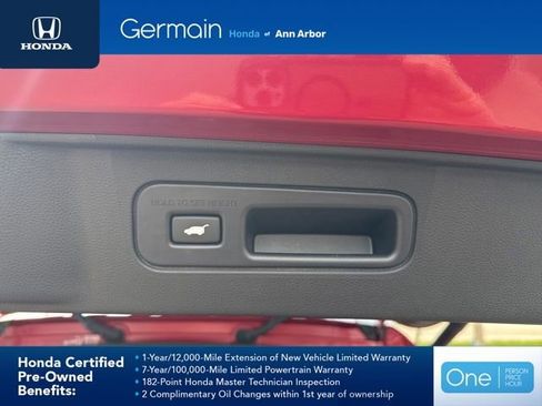 Certified 2025 Honda Pilot Touring image 12