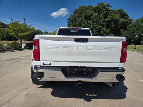 Used 2024 Chevrolet Silverado 3500 LTZ w/ LTZ Convenience Package AWD/4WD image 7