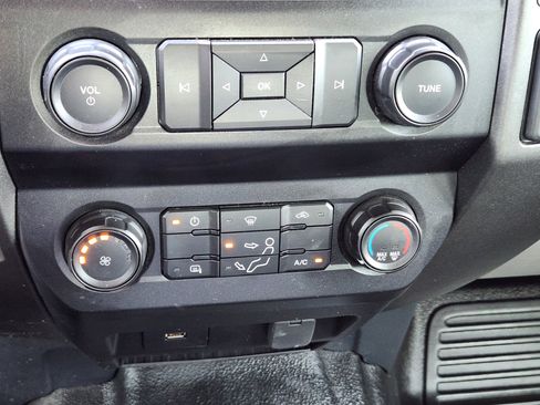 Used 2022 Ford F250 XL w/ STX Appearance Package image 14