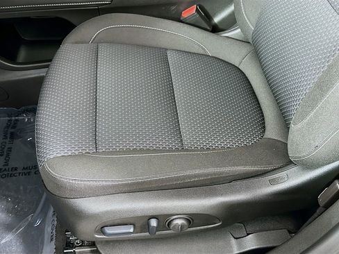 Used 2023 GMC Acadia SLE w/ Driver Convenience Package image 26