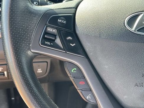 Used 2016 Hyundai Veloster Turbo w/ Option Group 04 FWD image 32