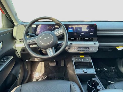 Used 2026 Hyundai Kona SEL Premium FWD image 19
