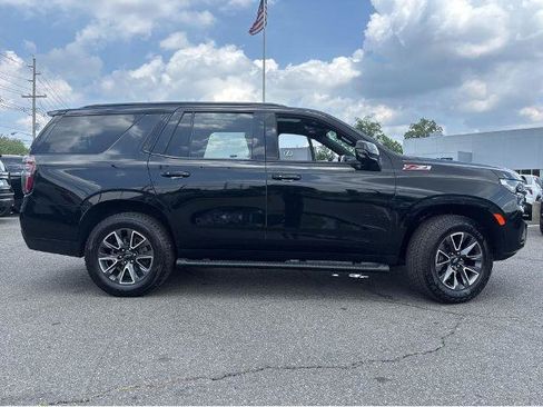 Used 2023 Chevrolet Tahoe Z71 w/ Luxury Package AWD/4WD image 5