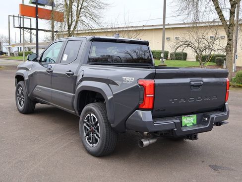 Used 2026 Toyota Tacoma TRD Sport AWD/4WD image 5