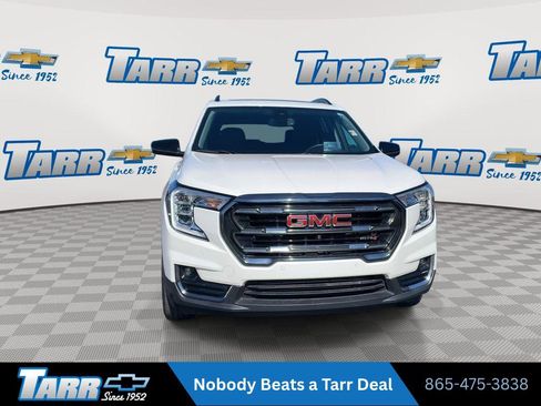 Used 2024 GMC Terrain AT4 w/ Tech Package AWD/4WD image 3