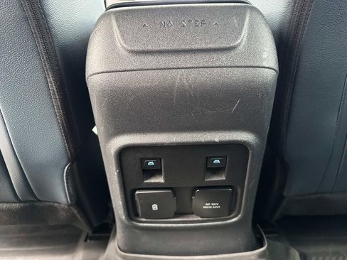 Used 2023 Ford Bronco Outer Banks AWD/4WD image 15