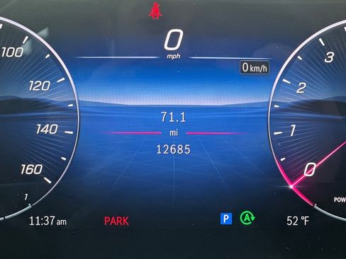 Used 2025 Mercedes-Benz C 300 4MATIC Sedan image 26