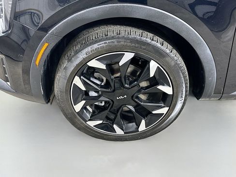 Used 2024 Kia Sorento EX FWD image 8
