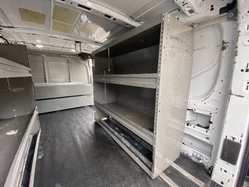 Used 2019 Ford Transit 250 148 Low Roof RWD image 15