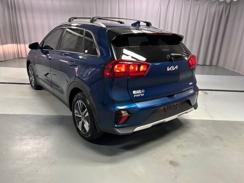 Used 2022 Kia Niro LXS FWD image 5