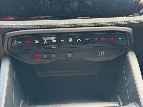 New 2026 Jeep Cherokee Laredo AWD/4WD image 27