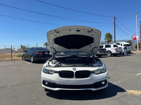 Used 2018 BMW 330i Sedan w/ Convenience Package RWD image 15