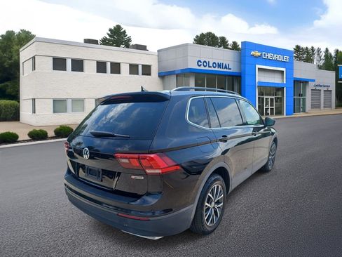 Used 2019 Volkswagen Tiguan SE w/ Panoramic Sunroof Package AWD/4WD image 4