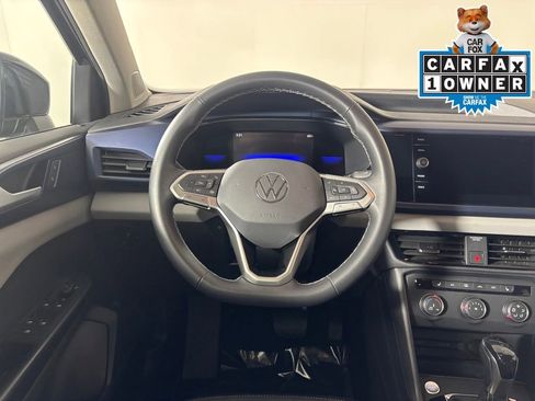 Used 2022 Volkswagen Taos SE image 14