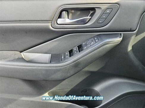 Used 2022 Nissan Rogue SL w/ SL Premium Package image 20