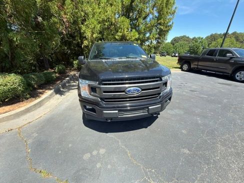Used 2019 Ford F150 XLT w/ Equipment Group 302A Luxury AWD/4WD image 12