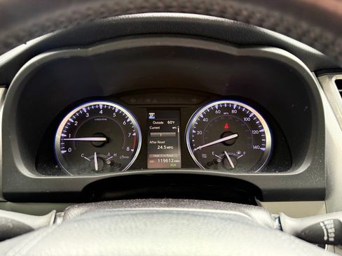 Used 2018 Toyota Highlander XLE image 10