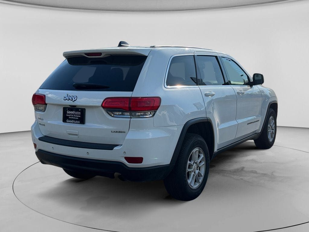 Used 2018 Jeep Grand Cherokee Laredo AWD/4WD image 9