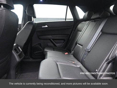 Used 2020 Volkswagen Atlas Cross Sport SEL image 13
