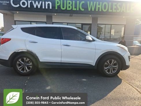 Used 2015 Hyundai Santa Fe Sport FWD image 2