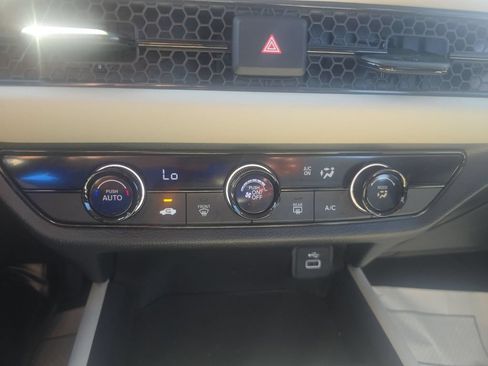 Used 2024 Honda HR-V LX image 33