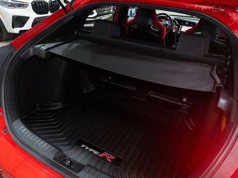 Used 2018 Honda Civic Type R image 33
