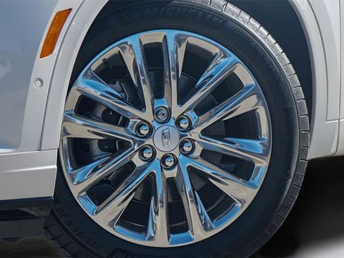 New 2025 Cadillac XT6 Premium Luxury w/ Technology Package image 2