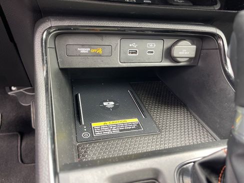 Used 2025 Honda CR-V Sport Touring image 16