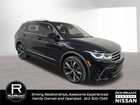Used 2023 Volkswagen Tiguan SEL R-Line AWD/4WD image 3