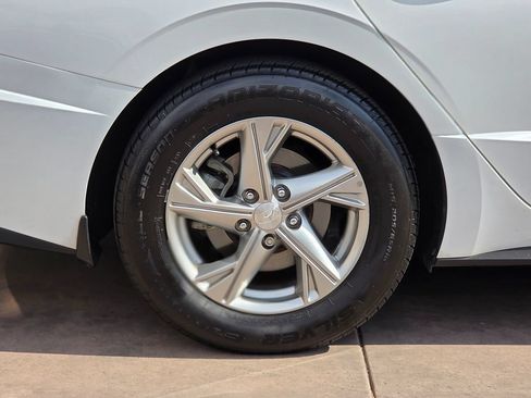 Used 2021 Hyundai Sonata SE FWD image 12