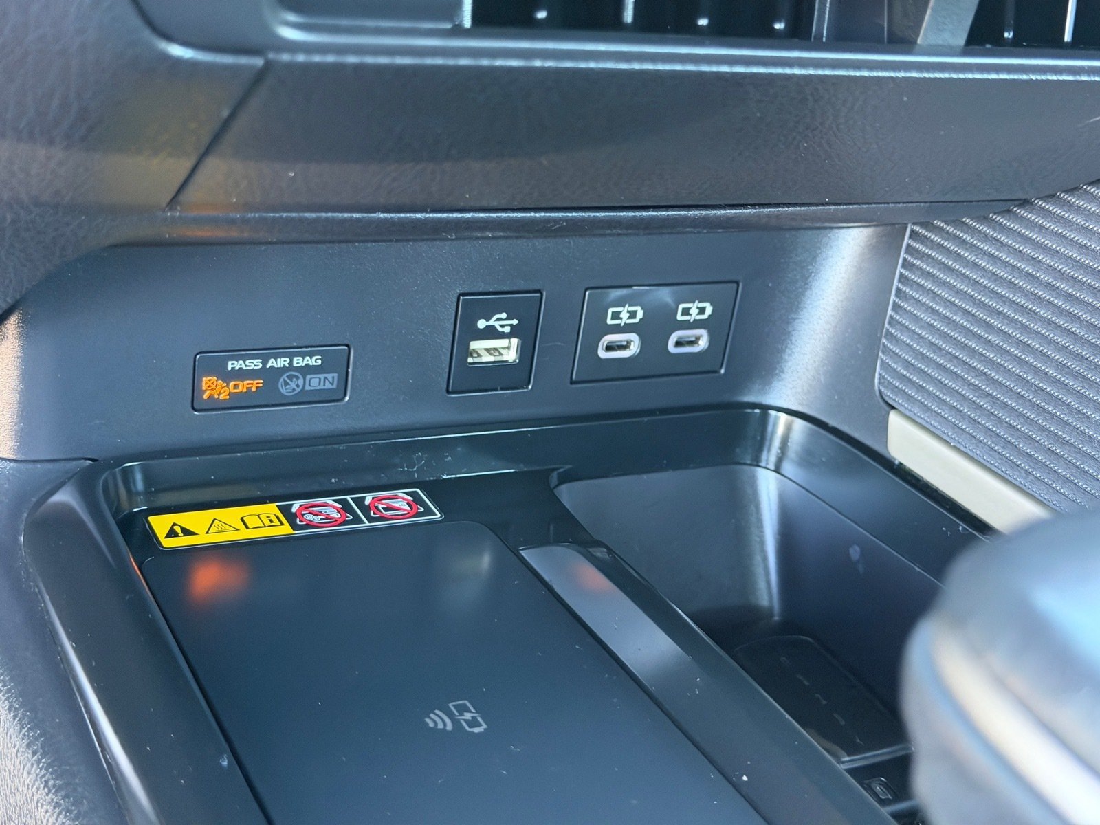 Used 2025 Toyota Camry SE FWD image 29