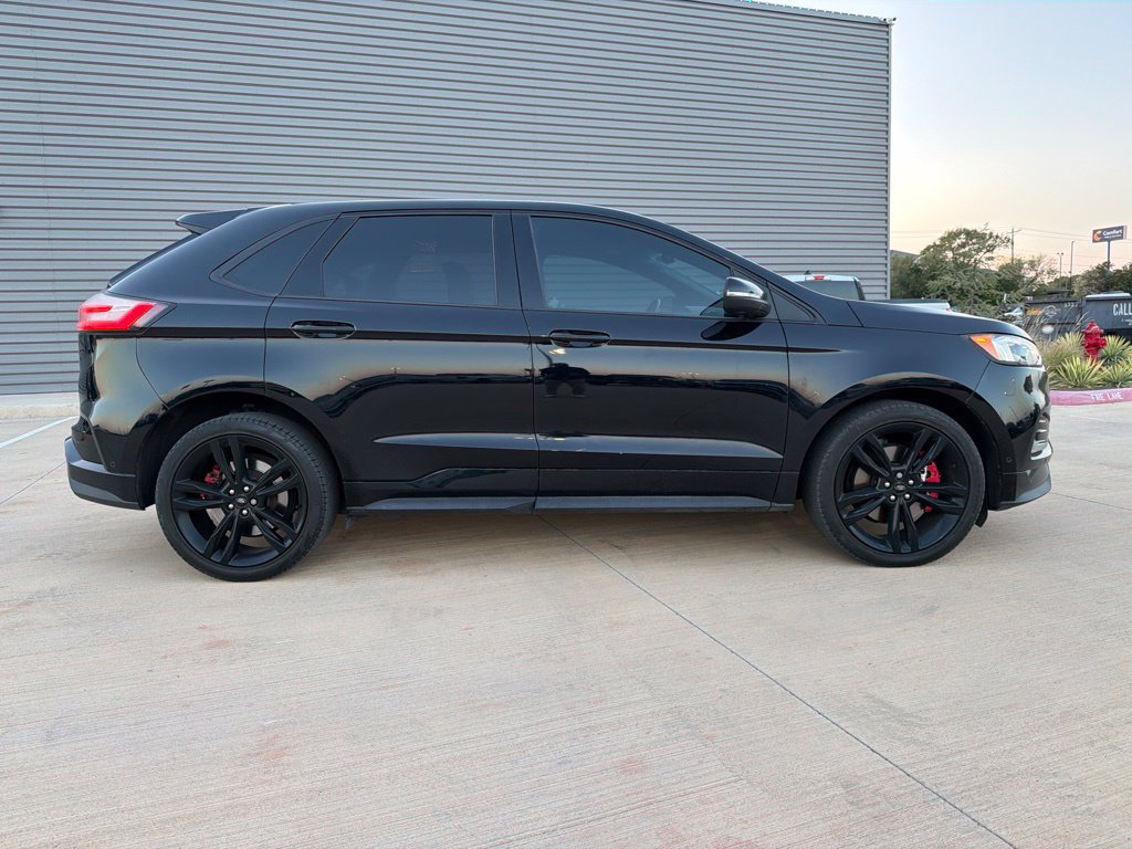 Used 2020 Ford Edge ST w/ Equipment Group 401A AWD/4WD image 2