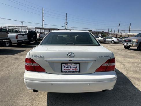 Used 2006 Lexus LS 430 RWD image 79