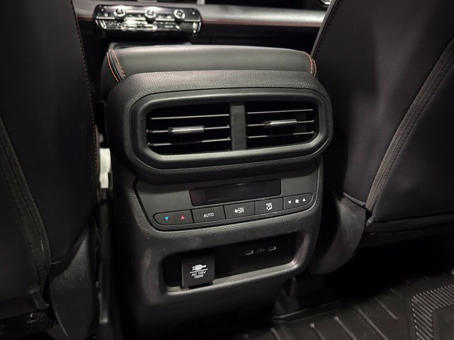 Used 2024 Honda Pilot TrailSport image 28