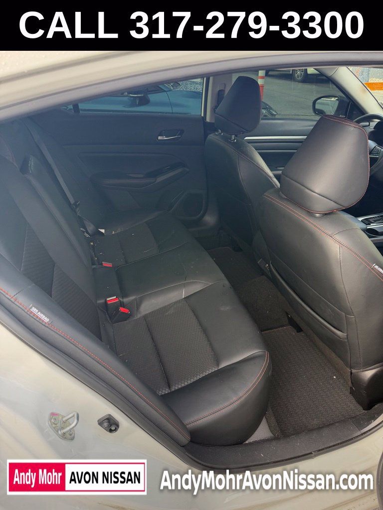 Used 2024 Nissan Altima 2.5 SR AWD/4WD image 9