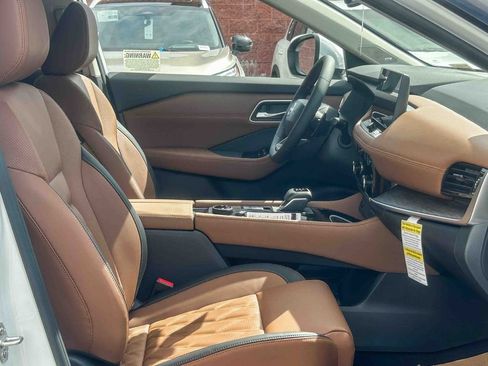 New 2026 Nissan Rogue Platinum AWD/4WD image 19