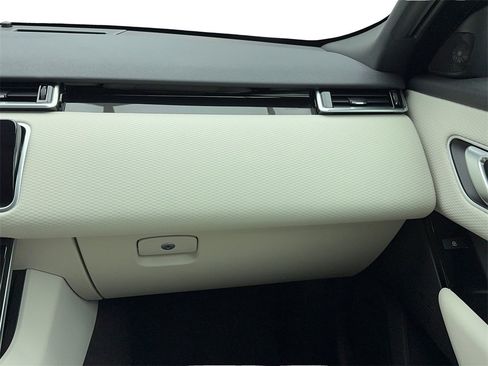 Used 2023 Land Rover Range Rover Velar R-Dynamic S image 21