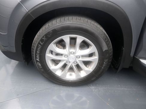 Used 2020 Hyundai Santa Fe SE AWD/4WD image 16