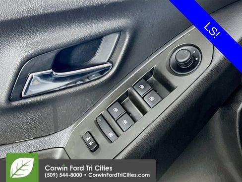 Used 2017 Chevrolet Trax LS AWD/4WD image 12