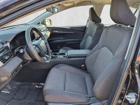Used 2025 Toyota Camry LE FWD image 15